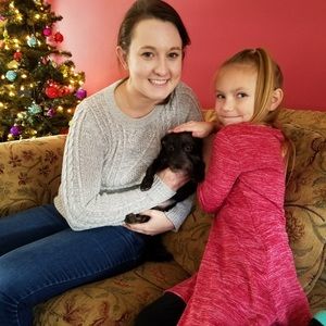 Meet your Posher, Caitlin